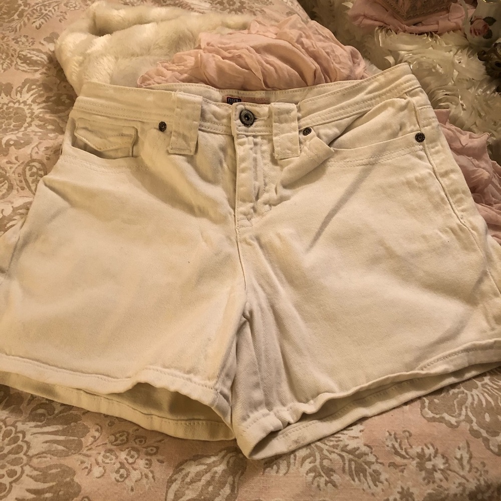 Faded Glory white stretch Jean shorts